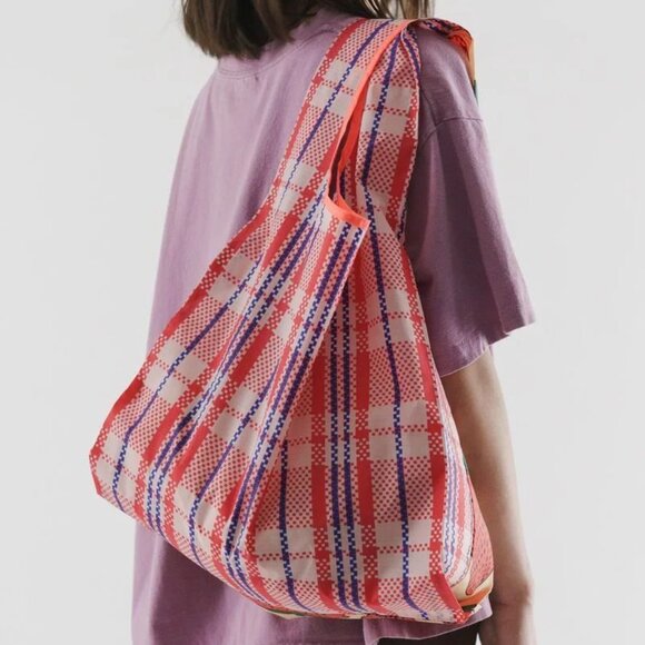 NWT Standard Baggu - Market Red - Picture 4 of 4